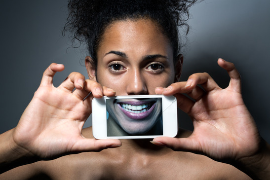 Geile Frauen bieten dir Mobile Sexcams auf deinem Smartphone